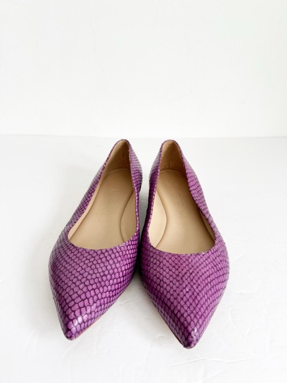 SZ 7 M. Gemi Purple Snake-Embossed Pointed Toe Flats - Picture 2 of 7